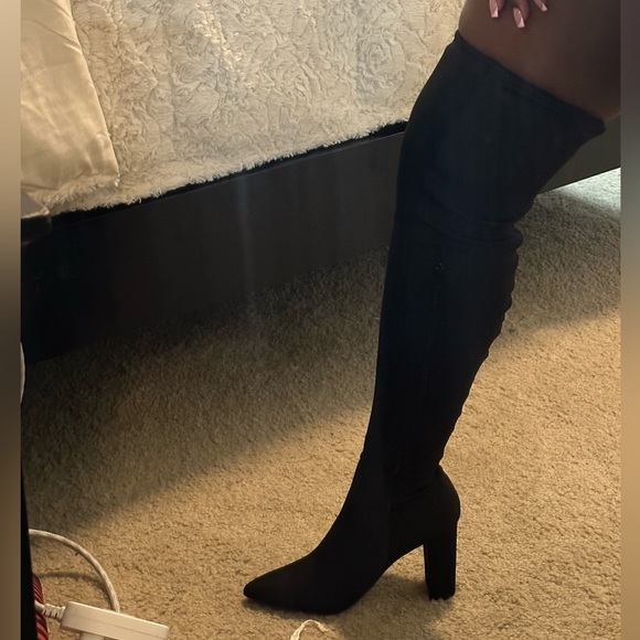 Black Thigh Heel Boots - Picture 3 of 5